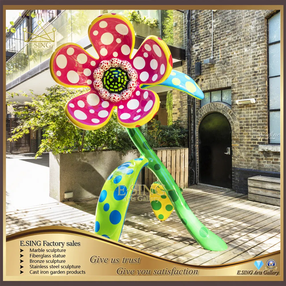 High-Quality Colored Resin Fiberglass Flower Sculpture