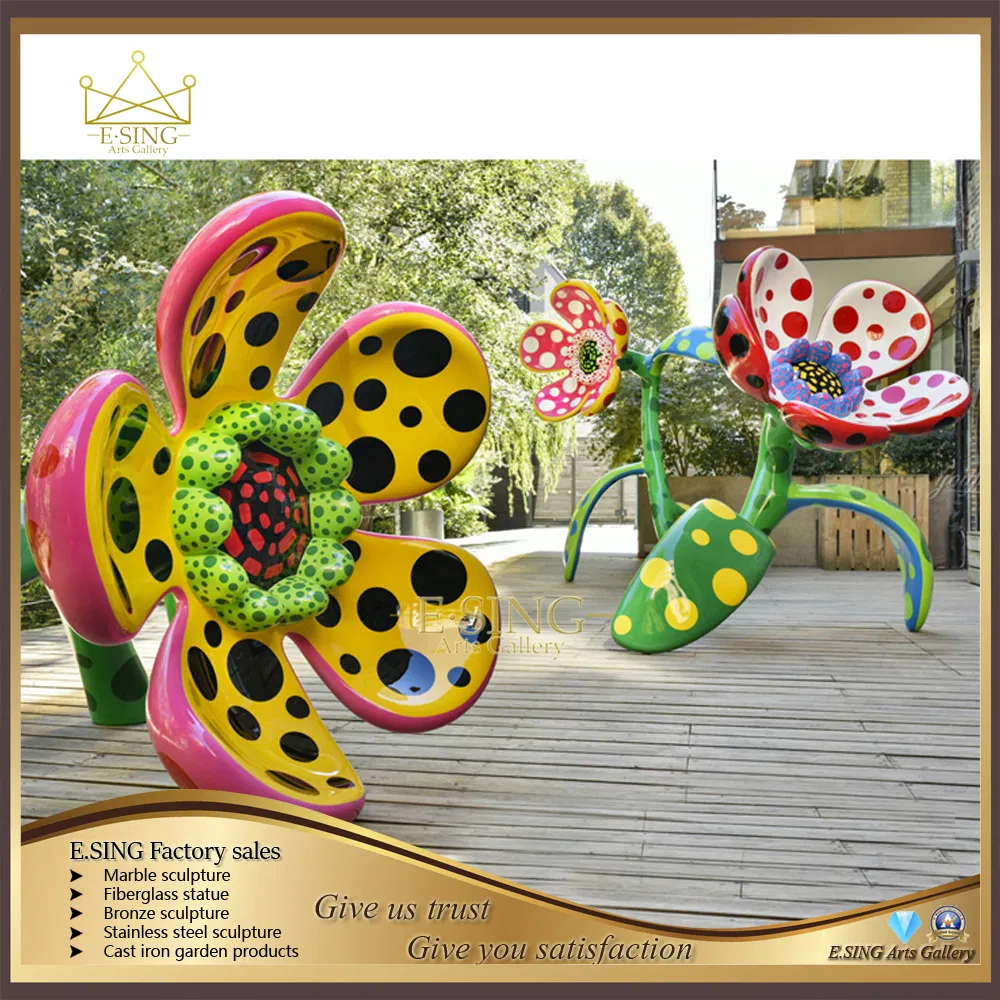 High-Quality Colored Resin Fiberglass Flower Sculpture